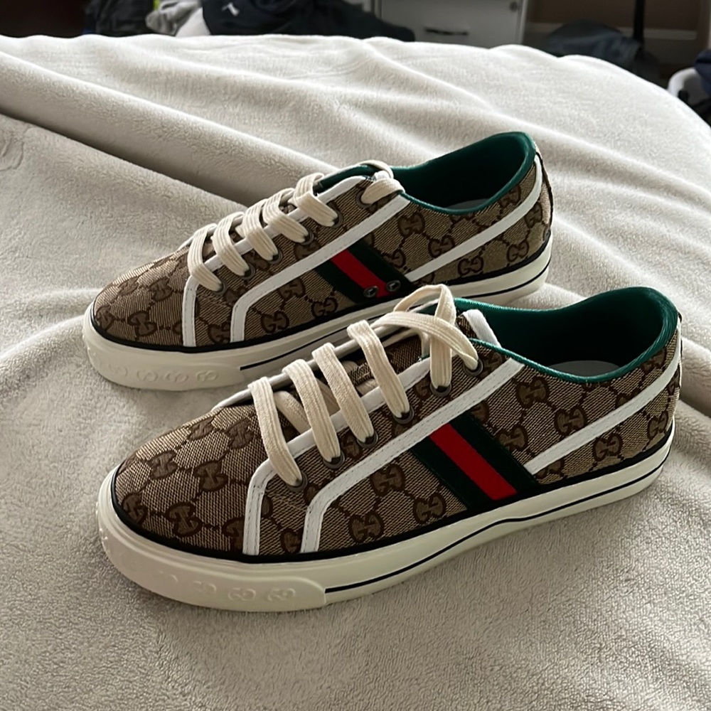 Gucci tennis shoes